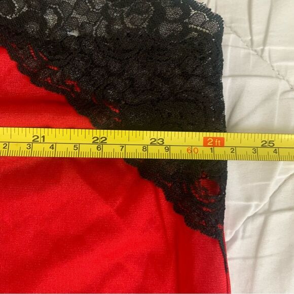 Satin Red and Black Lace Trim Camisole Sz 3X Sexy Pop of Red Y2K - Picture 5 of 8
